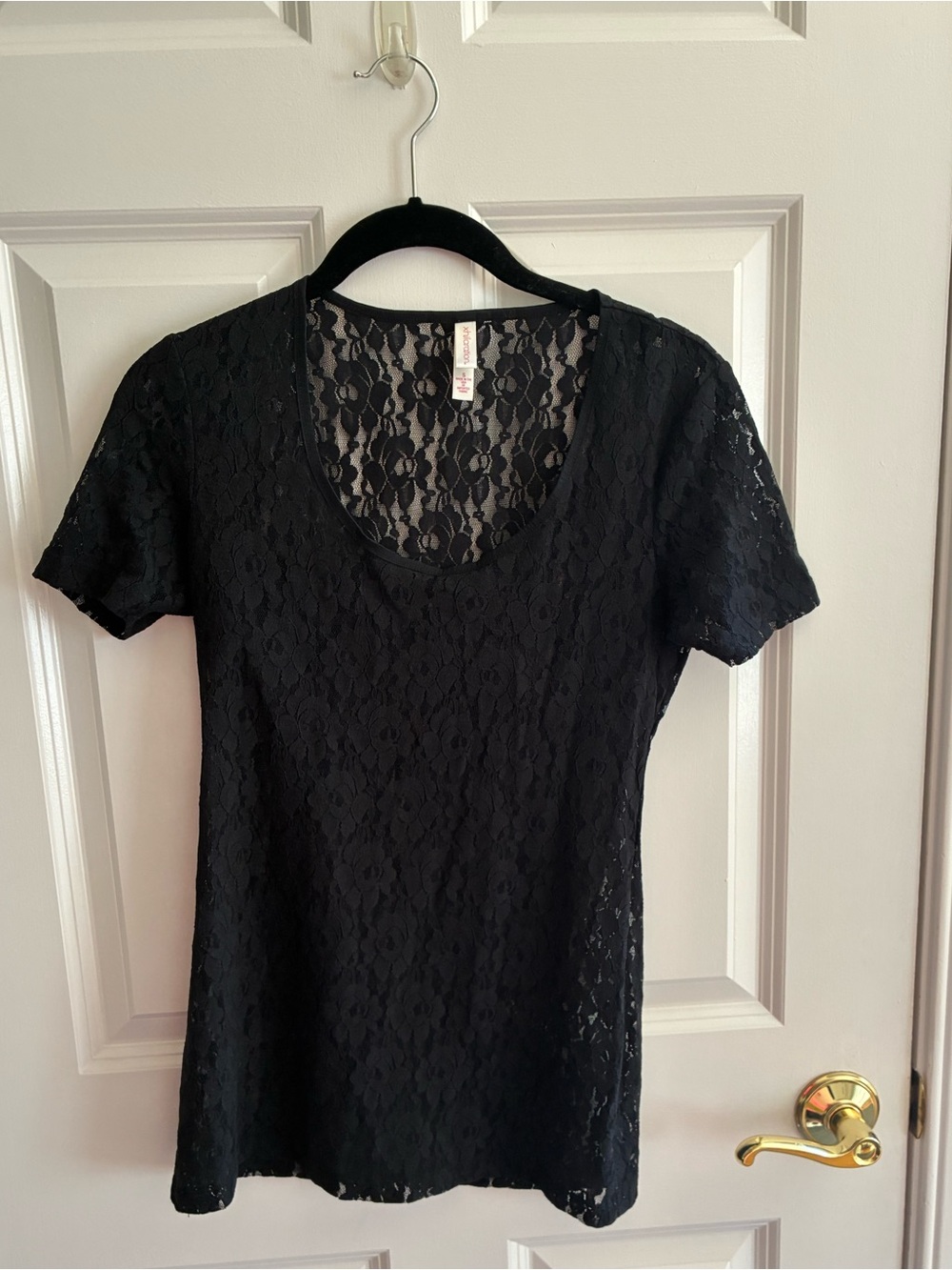 Xhilaration Black Lace Scoop Neck Short Sleeve Top